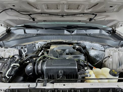 Used 2020 Ford Explorer XLT w/ Equipment Group 202A image 34