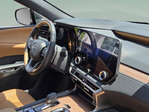 Certified 2025 Lexus RX 350 Premium FWD image 10