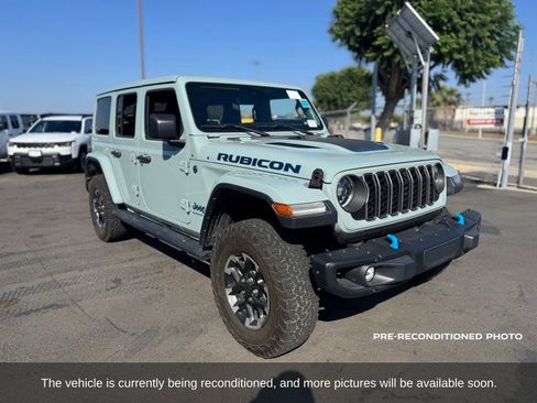 Used 2024 Jeep Wrangler Unlimited Rubicon 4xe AWD/4WD image 8