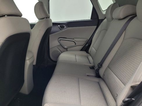 Used 2020 Kia Soul S FWD image 18