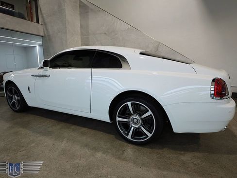 Used 2015 Rolls-Royce Wraith RWD image 5