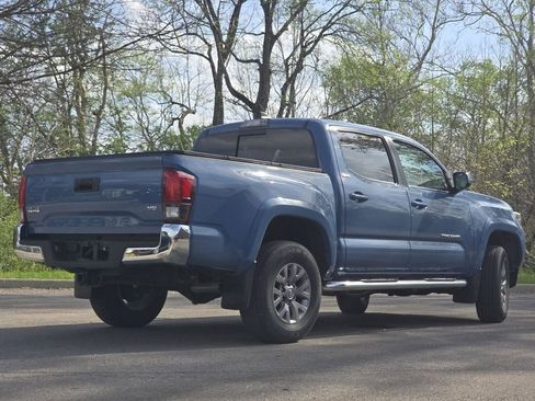 Used 2019 Toyota Tacoma SR5 image 12