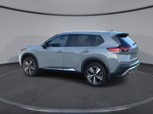 Used 2021 Nissan Rogue Platinum FWD image 6