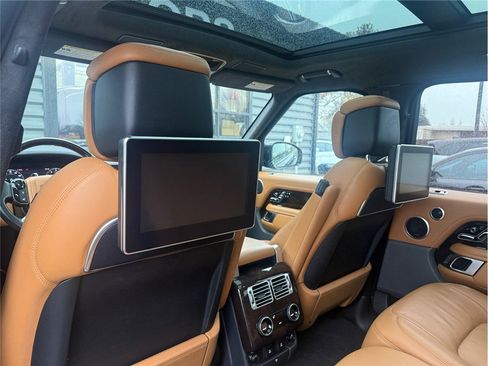 Used 2019 Land Rover Range Rover Autobiography image 31