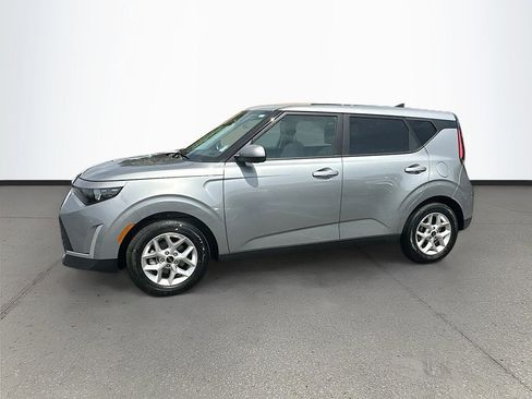 Certified 2024 Kia Soul LX w/ Option Group 015 FWD image 4