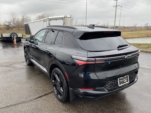 New 2025 Chevrolet Equinox EV RS image 5