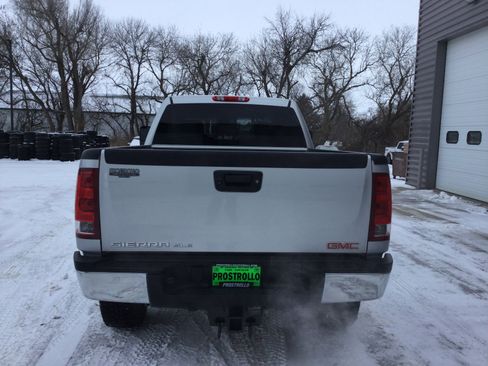 Used 2013 GMC Sierra 2500 SLE w/ SLE Preferred Package image 4