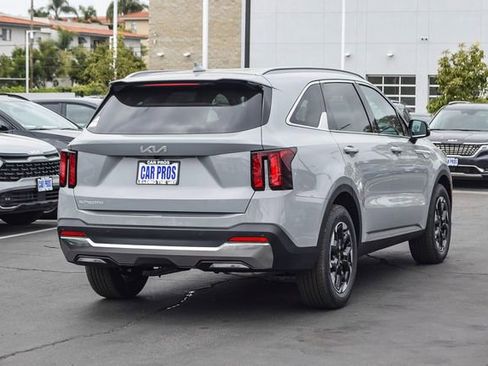 New 2026 Kia Sorento S image 15