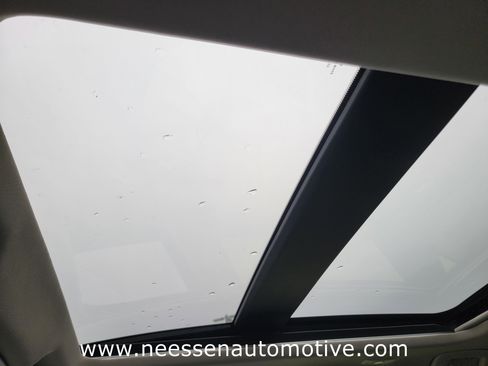 Used 2024 Nissan Rogue SV w/ SV Premium Package image 29