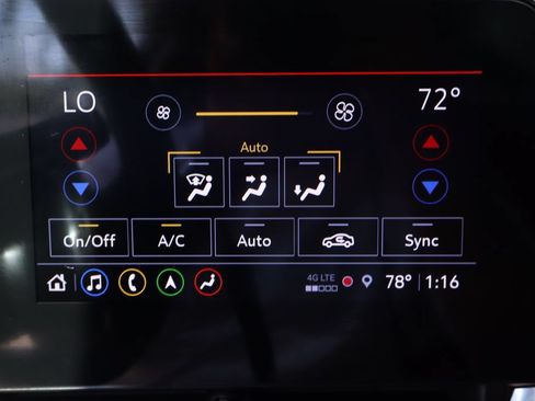 Used 2021 Chevrolet Corvette Stingray Preferred Cpe w/ Z51 Performance Package RWD image 35