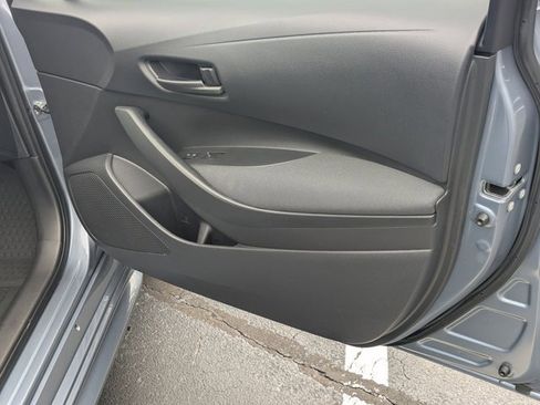 Used 2025 Toyota Corolla LE image 13