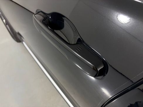 Used 2025 Honda Pilot Elite image 12