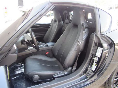 Used 2024 MAZDA MX-5 Miata RF Grand Touring image 5