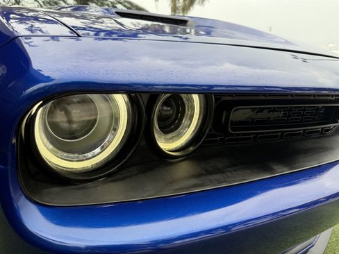 Used 2019 Dodge Challenger SXT w/ Blacktop Package RWD image 9