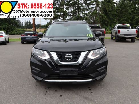Used 2019 Nissan Rogue SV AWD/4WD image 12