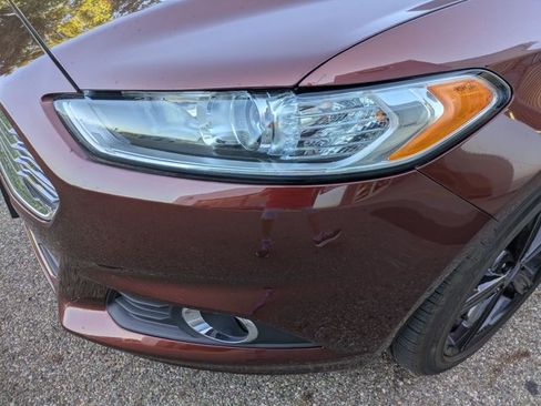Used 2016 Ford Fusion SE FWD image 9