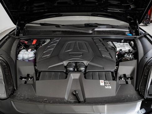 New 2026 Porsche Cayenne GTS image 46