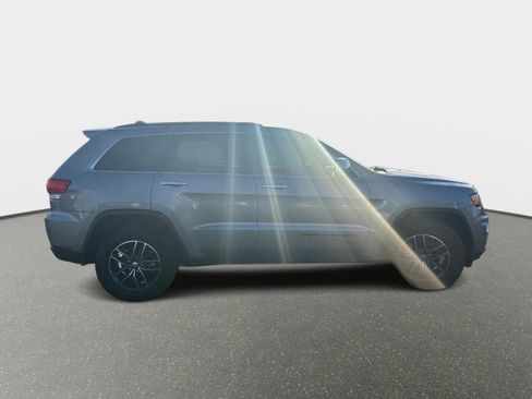 Used 2018 Jeep Grand Cherokee Limited image 6