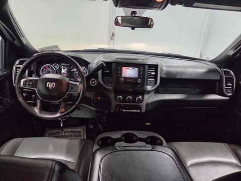 Used 2024 RAM 2500 Tradesman w/ Chrome Appearance Group AWD/4WD image 13