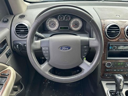 Used 2009 Ford Taurus X Limited FWD image 15