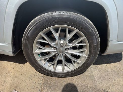 Used 2023 Jeep Grand Cherokee L Summit w/ Advanced Protech Group IV image 8