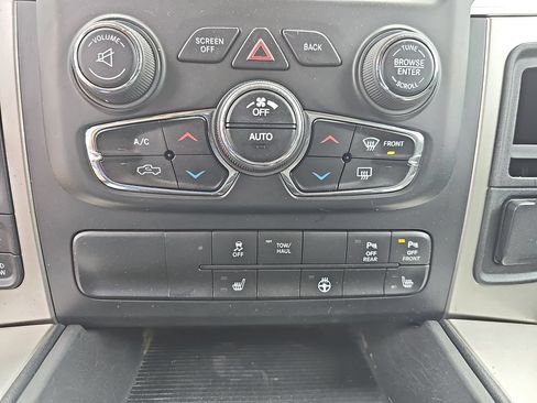 Used 2017 RAM 1500 Big Horn AWD/4WD image 25