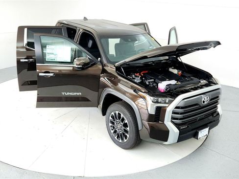 New 2025 Toyota Tundra Limited image 17