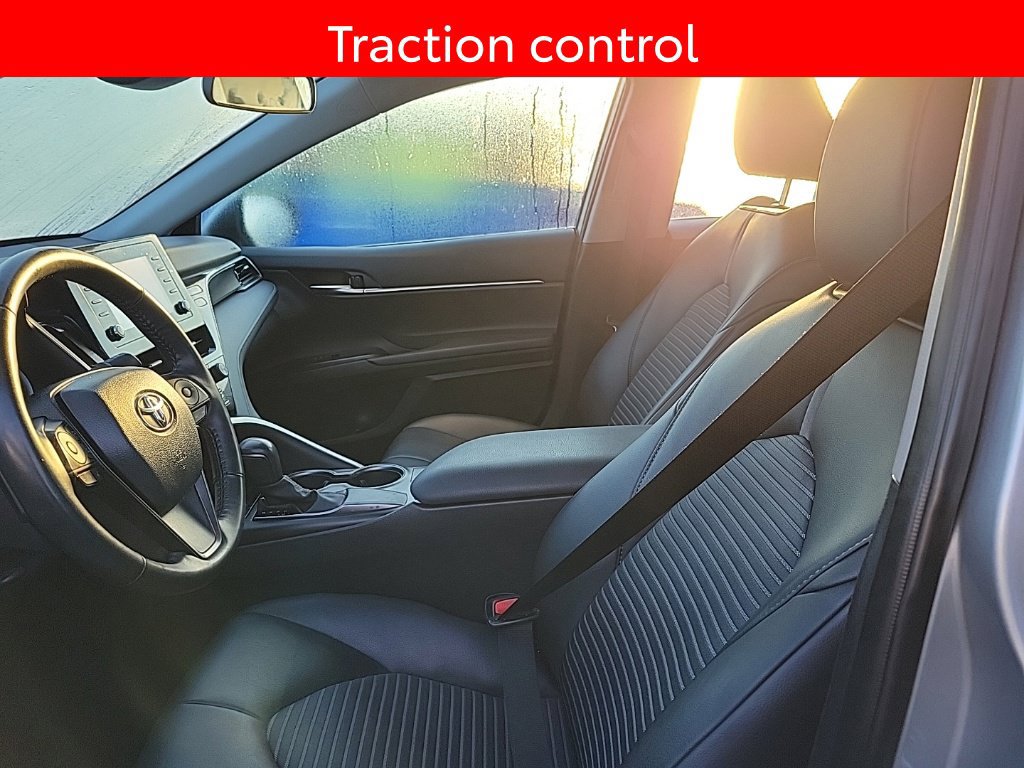 Used 2024 Toyota Camry SE FWD image 6