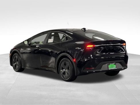 New 2026 Toyota Prius Plug-In Hybrid image 3