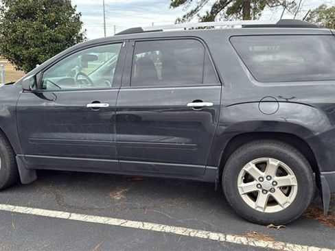 Used 2015 GMC Acadia SLE image 7