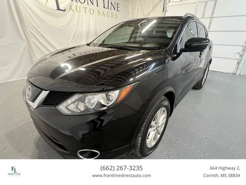 Used 2019 Nissan Rogue Sport SV w/ Technology Package FWD image 3