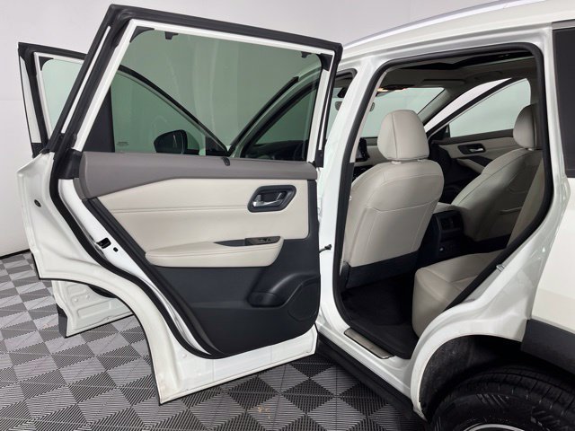Used 2023 Nissan Rogue SL w/ SL Premium Package AWD/4WD image 42