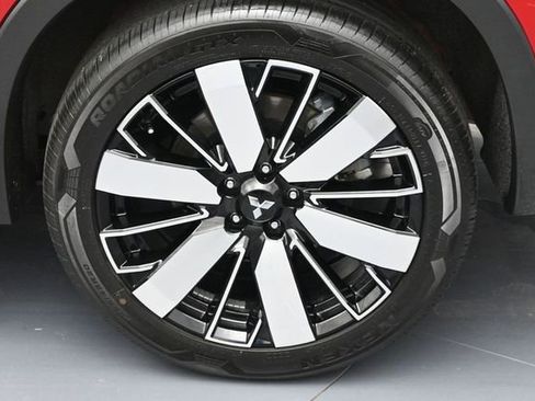 Used 2025 Mitsubishi Outlander SE FWD image 8