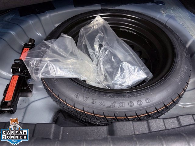 Used 2025 Nissan Sentra SR FWD image 14