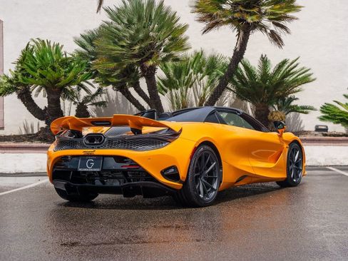 New 2026 McLaren 750S Spider image 4