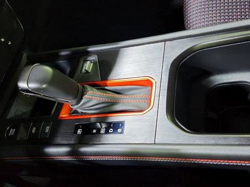 Certified 2025 Nissan Kicks SR FWD image 15