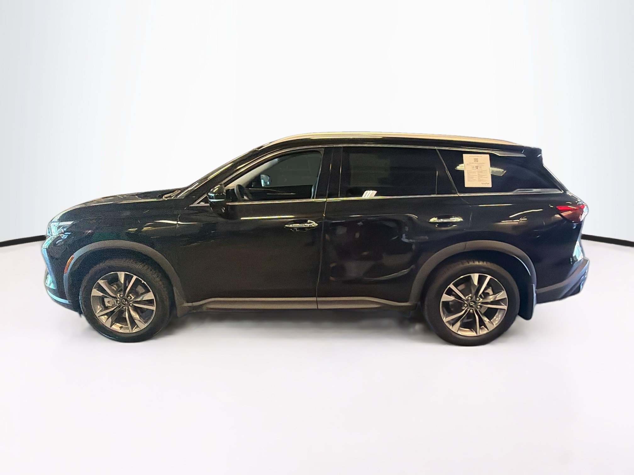 Used 2023 INFINITI QX60 Luxe w/ Cargo Package AWD/4WD image 4