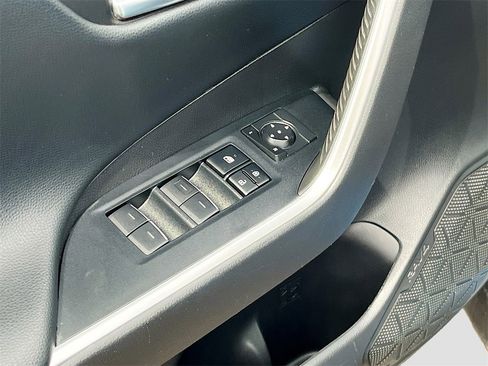 Used 2022 Toyota RAV4 TRD Off-Road image 17