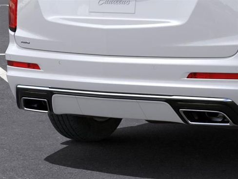 New 2025 Cadillac XT6 Luxury w/ LPO, Floor Liner Package AWD/4WD image 14