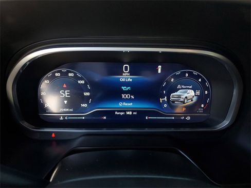 Used 2023 Chevrolet Tahoe Z71 w/ Luxury Package image 29