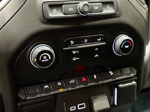 Used 2025 Chevrolet Silverado 1500 Custom Trail Boss w/ Turbomax Blackout Package image 19