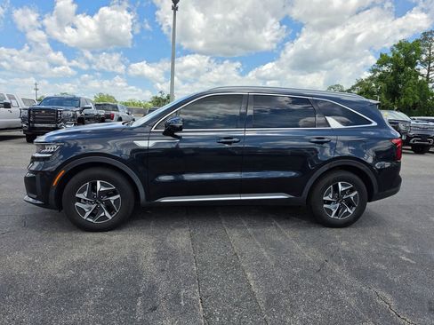 Used 2021 Kia Sorento S FWD image 9