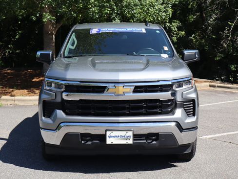 Used 2025 Chevrolet Silverado 1500 LT AWD/4WD image 3