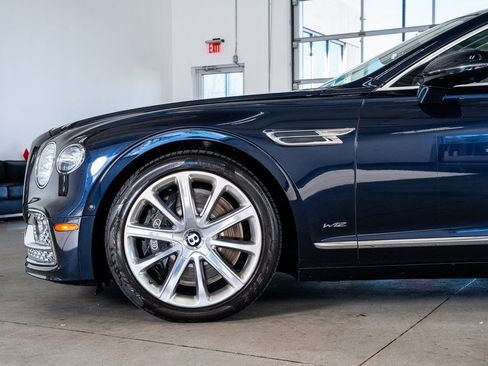 Used 2020 Bentley Flying Spur W12 image 9