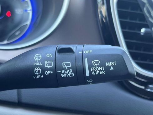 Used 2023 Chrysler Voyager LX FWD image 34