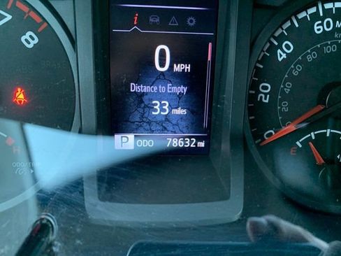 Used 2022 Toyota Tacoma SR image 19