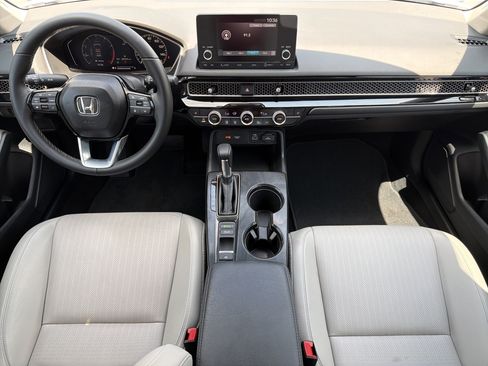 Certified 2024 Honda Civic EX-L image 4