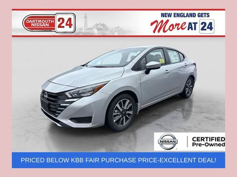 Used 2025 Nissan Versa SV w/ Trunk Package image 1