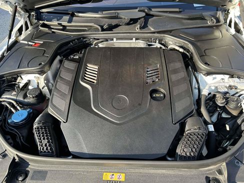 Used 2019 Mercedes-Benz S 560 4MATIC Sedan image 48