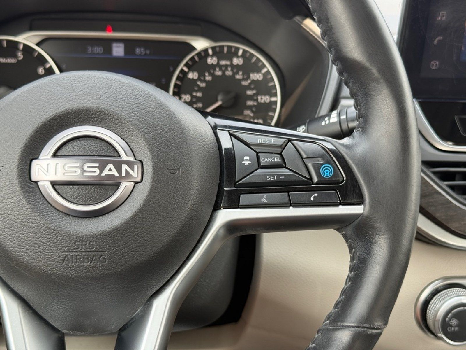 Used 2023 Nissan Altima 2.5 SV w/ SV Premium Package AWD/4WD image 22